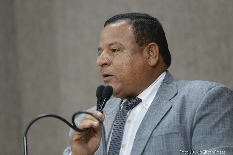 Américo de Deus fala sobre aumento da gasolina e do botijão gás