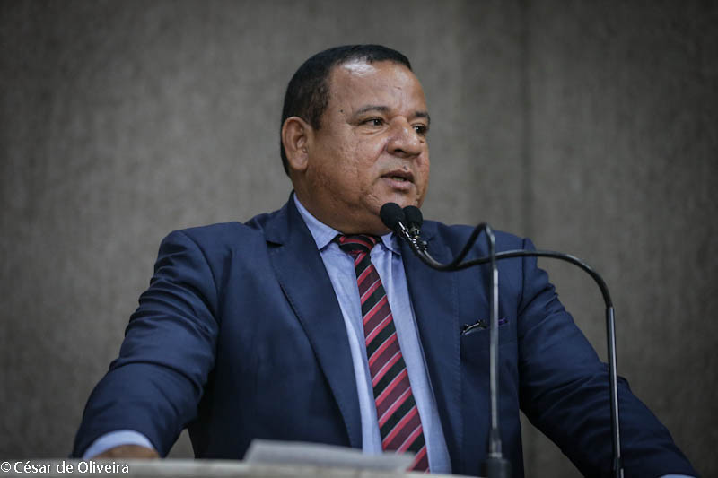 Américo de Deus faz análise de  política econômica 