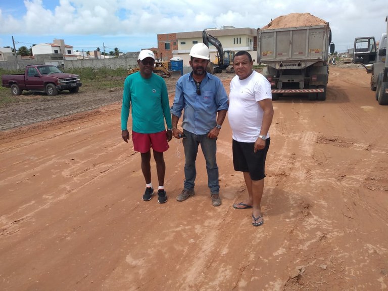 Américo de Deus fiscaliza andamento das obras do Canal Beira-mar