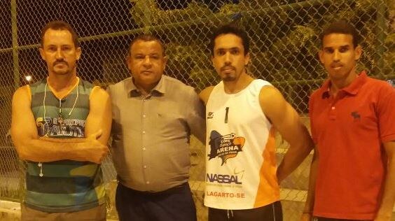 Américo de Deus ouve demandas dos moradores da zona norte de Aracaju