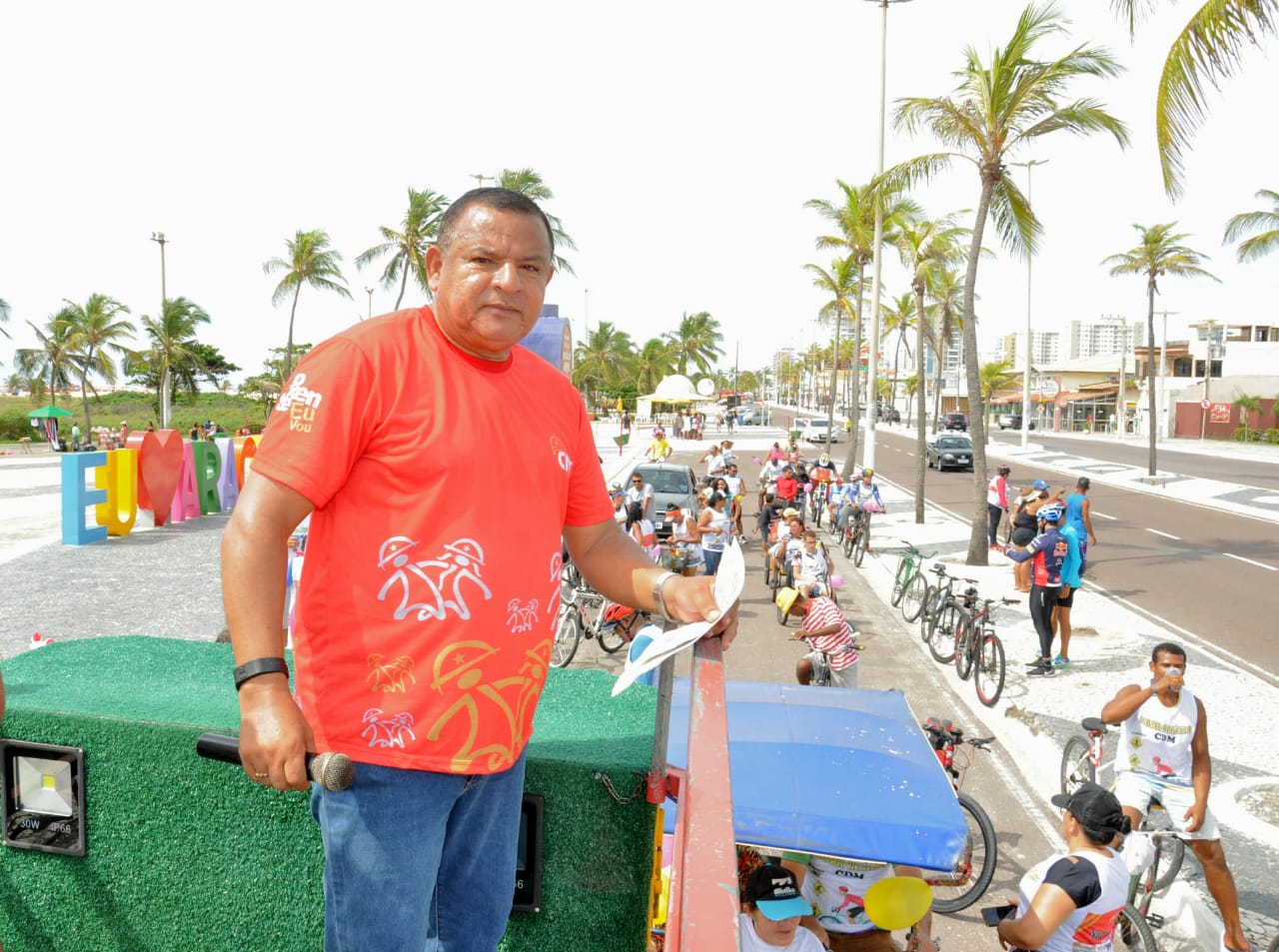 Américo de Deus parabeniza comunidade da Coroa do Meio pela realização da IV Volta Ciclística