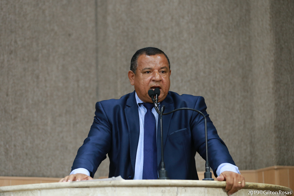 Américo de Deus parabeniza contabilistas pelo seu dia