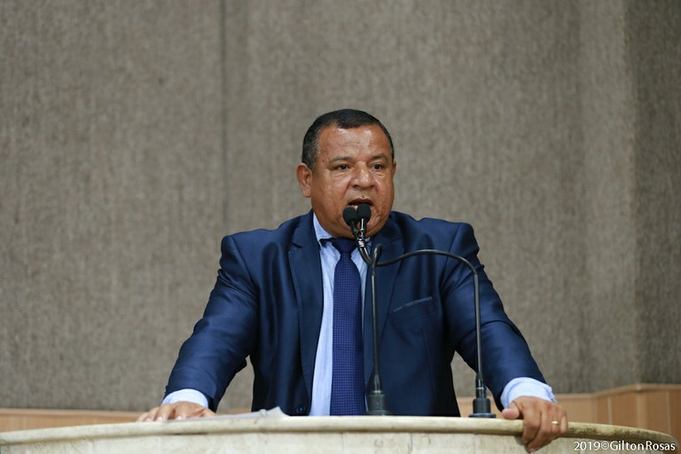 Américo de Deus parabeniza contabilistas pelo seu dia