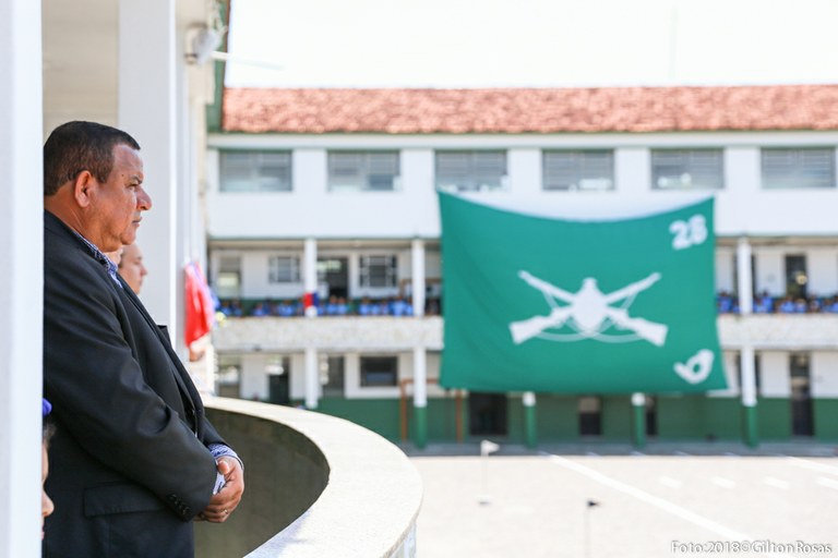 Américo de Deus participa da solenidade de homenagem ao Dia da Bandeira