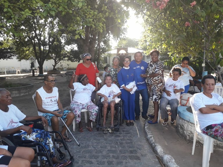 Américo de Deus participa de ações cidadãs e mostra o carinho pelos mais necessitados