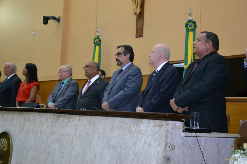 Américo participa de Sessão Especial na Alese que celebra os 30 anos da Constituição de Sergipe