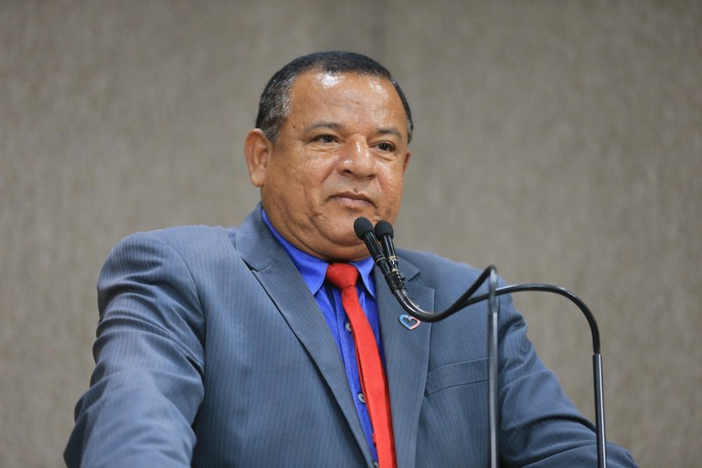 Américo de Deus repudia aumento de 30% nas mensalidades do Casse