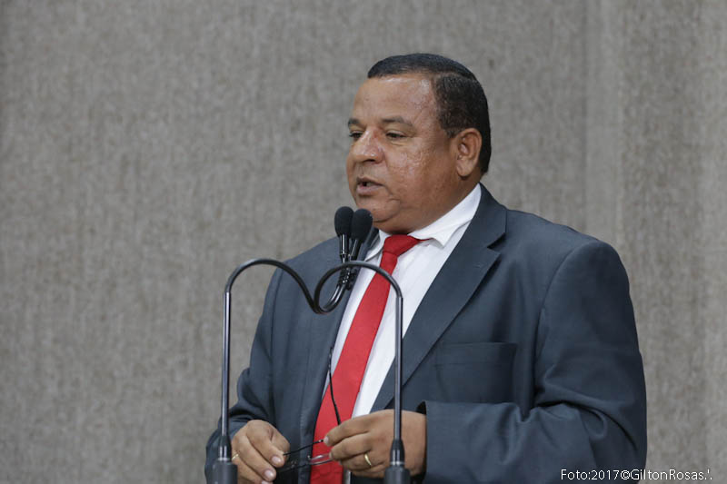 Américo de Deus ressalta o erro na previdência do estado