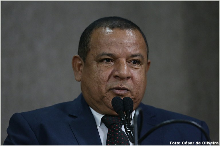 Américo de Deus ressalta situação de comunidade do Santa Lúcia