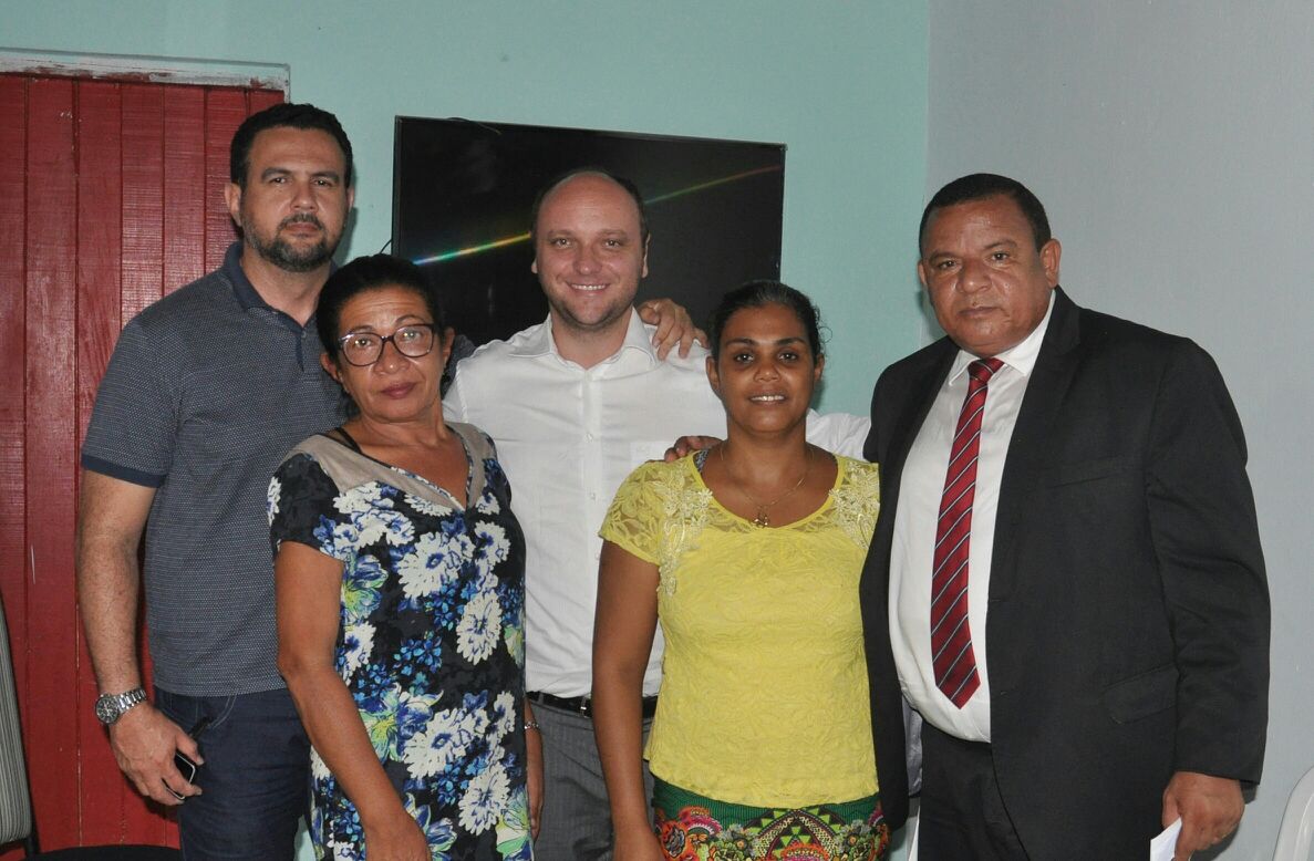 Américo de Deus se reúne com representantes do Loteamento Coqueiral