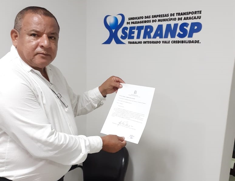 Américo de Deus solicita álcool gel em transportes coletivos de Aracaju
