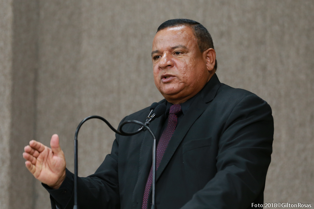 Américo de Deus pede apoio do senador Alessandro Vieira na luta contra fechamento da Fafen