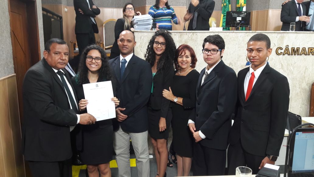 Américo de Deus subscreve Projeto do programa Parlamento Jovem