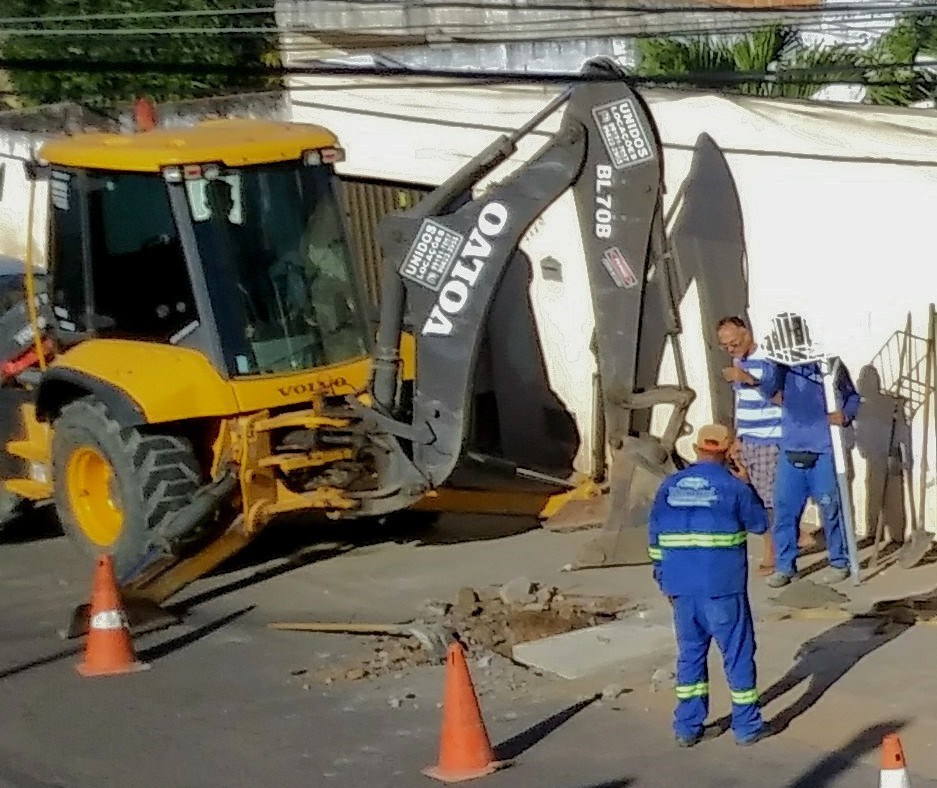 Américo de Deus tem indicações atendidas por órgãos públicos municipais