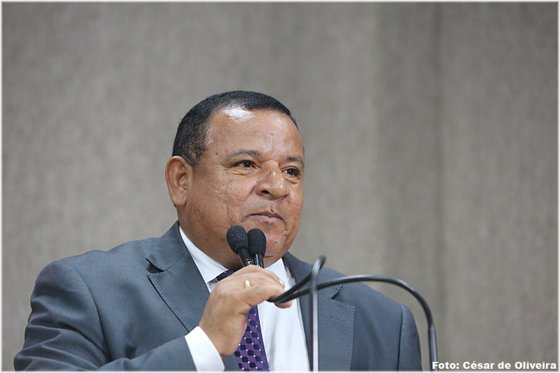 Américo de Deus trata de retomada de obras na Zona de Expansão