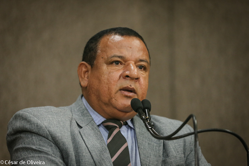 Américo fala da PL que revoga a cobrança da taxa de alvará de licença de publicidade anual 