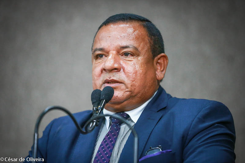 Américo fala de reunião entre prefeita e artistas que trabalharam no Forró Caju