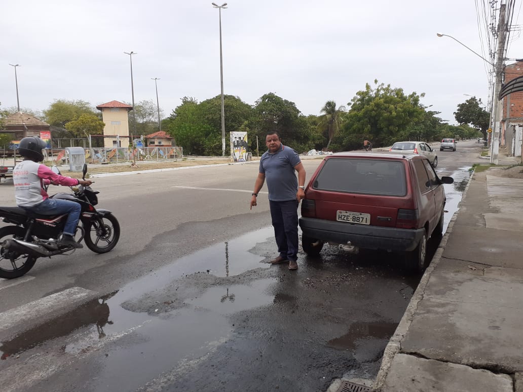 Américo identifica vazamento na Coroa do Meio e solicita intervenção da Deso