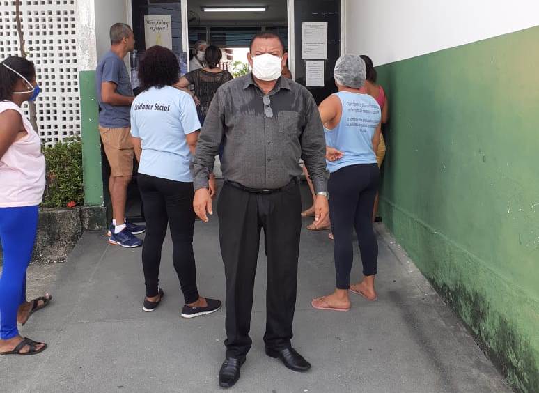 Américo volta à UBS Augusto César Leite para verificar se doses de vacinas já estão disponíveis