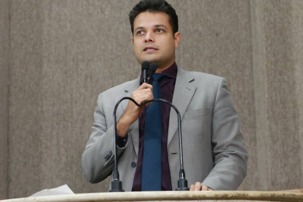  Anderson de Tuca alerta para a crescente da violência em Sergipe