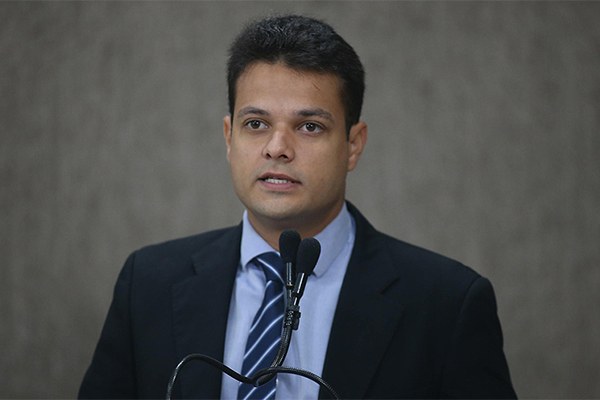 Anderson de Tuca comemora  decisão da PMA em manter Révellion