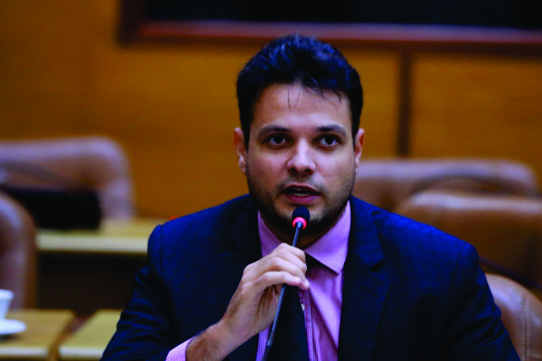 Anderson de Tuca deixa PRTB e confirma ida ao PDT