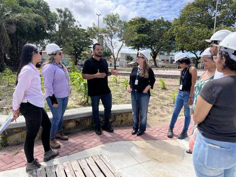 Anderson de Tuca denuncia abandono de estação e cobra ação da Iguá na Praça Dom José Thomaz