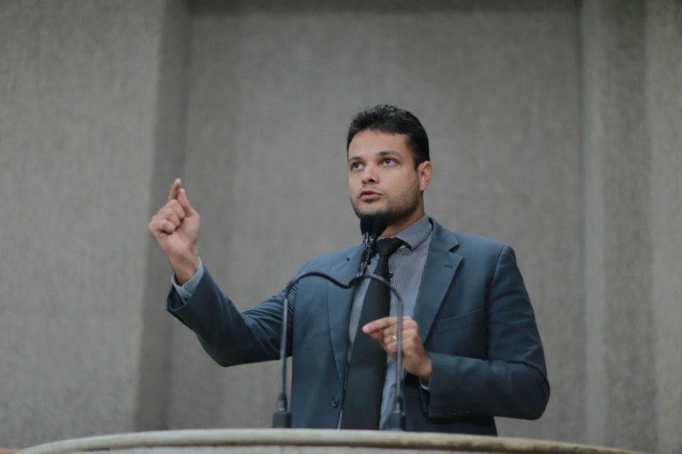 Anderson de Tuca desmente Waneska Barbosa