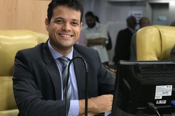 Anderson de Tuca fala sobre Maio Amarelo