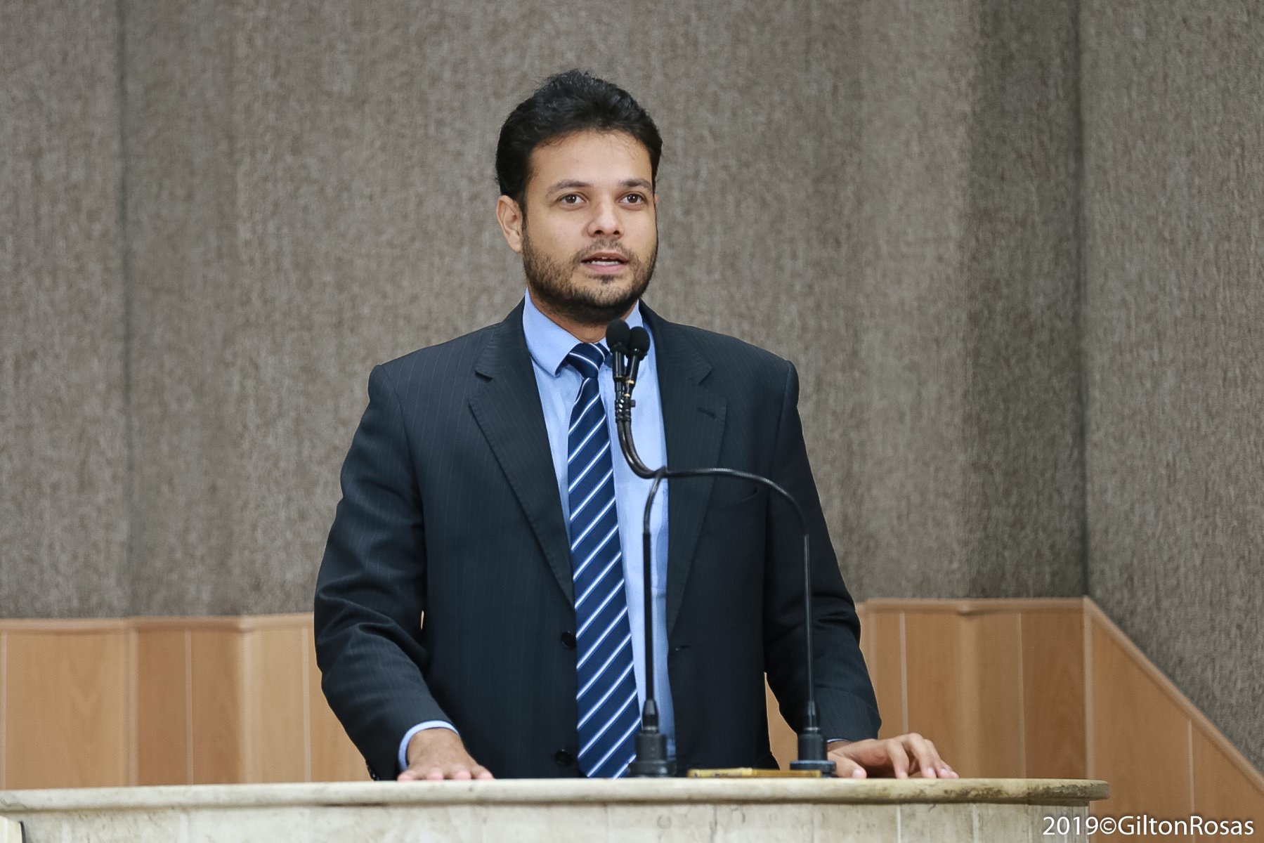 Anderson de Tuca faz manifesto a favor das praias de Aracaju