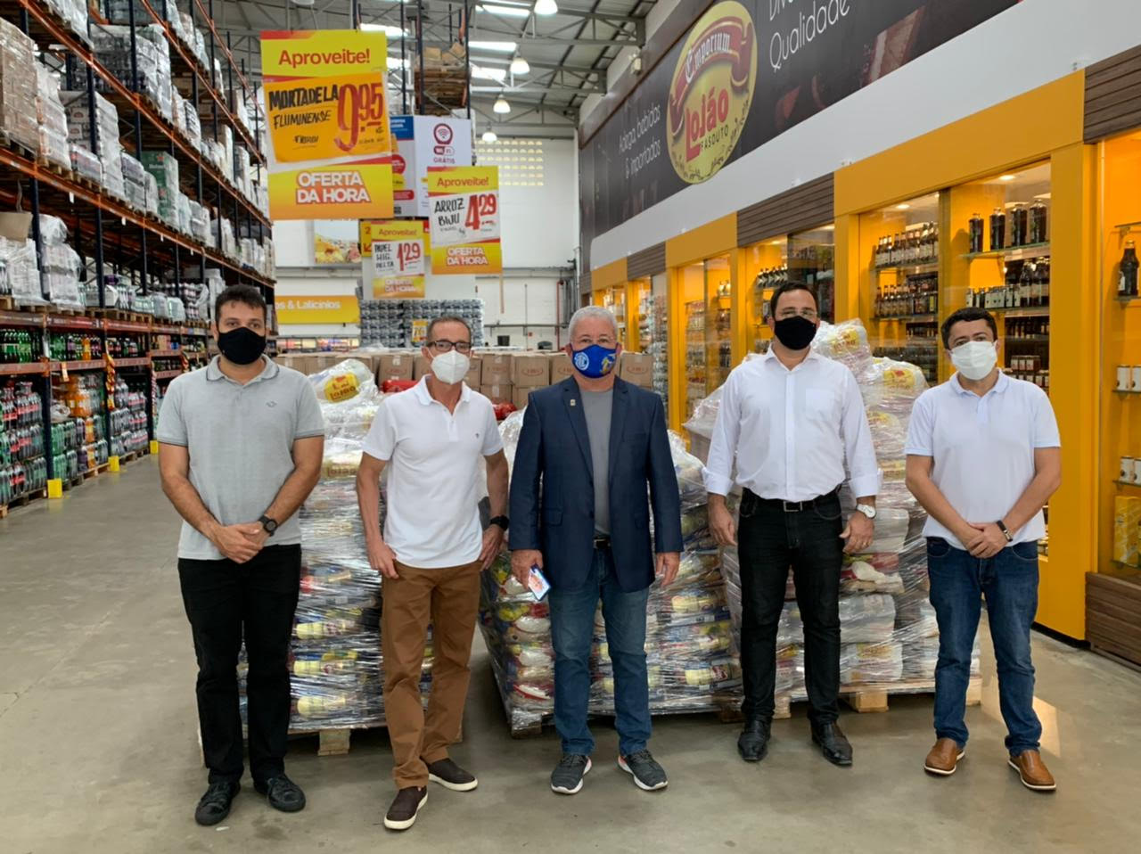 Anderson de Tuca faz parte de ação solidária junto a vereadores da base