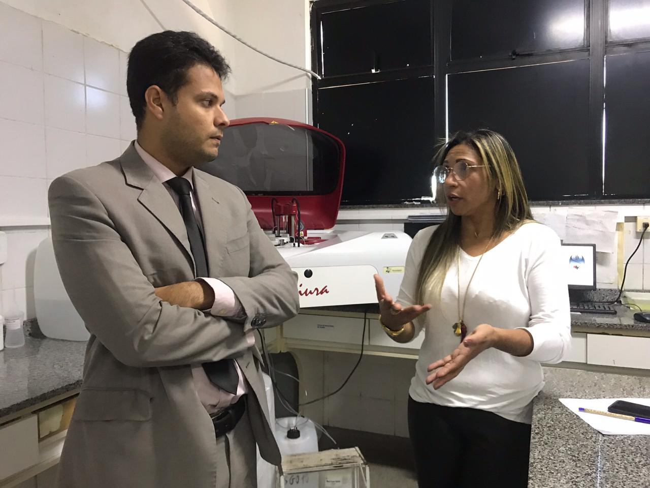 Anderson de Tuca fiscaliza Hospital Nestor Piva