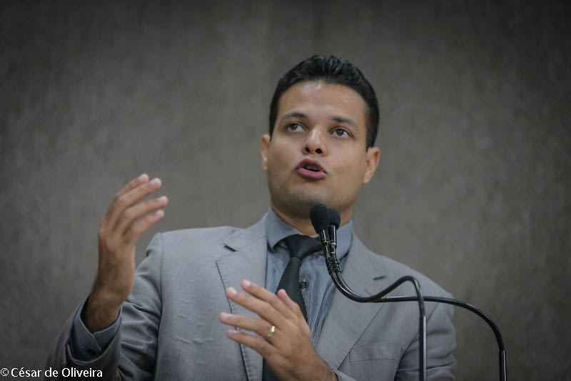 Anderson de Tuca parabeniza atuação de Luiz Roberto