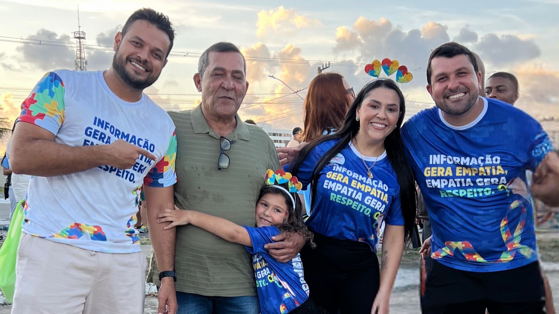 Anderson de Tuca participa de Caminhada pelo Autismo e celebra nova lei de inclusão