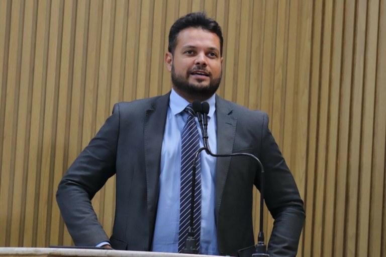 Anderson de Tuca reforça compromisso no quarto mandato 