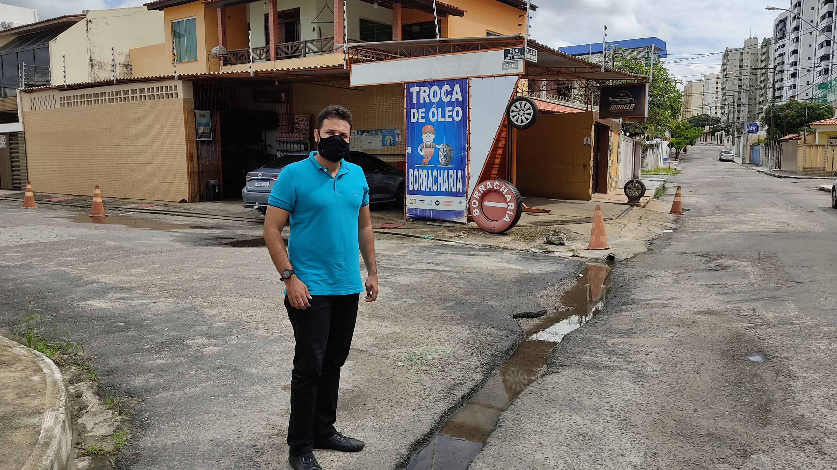 Anderson de Tuca solicita reparos na Rua Iolanda Leite Moura