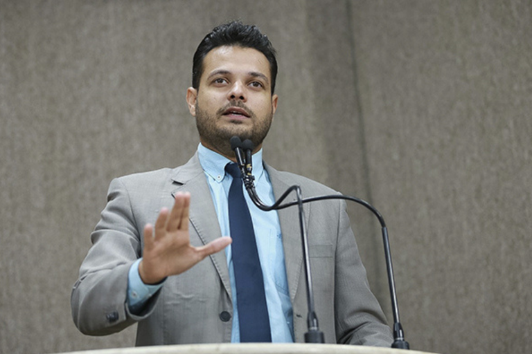 Anderson de Tuca traz alternativas para o descarte feito por carroceiros