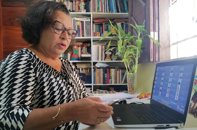 Ângela Melo apresenta emendas para garantir mais participação e transparência no uso dos recursos do Fundeb em Aracaju