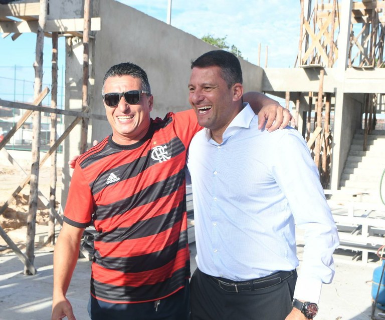 Ao lado do secretário nacional do esporte, Vereador Zezinho visita obras do CIE