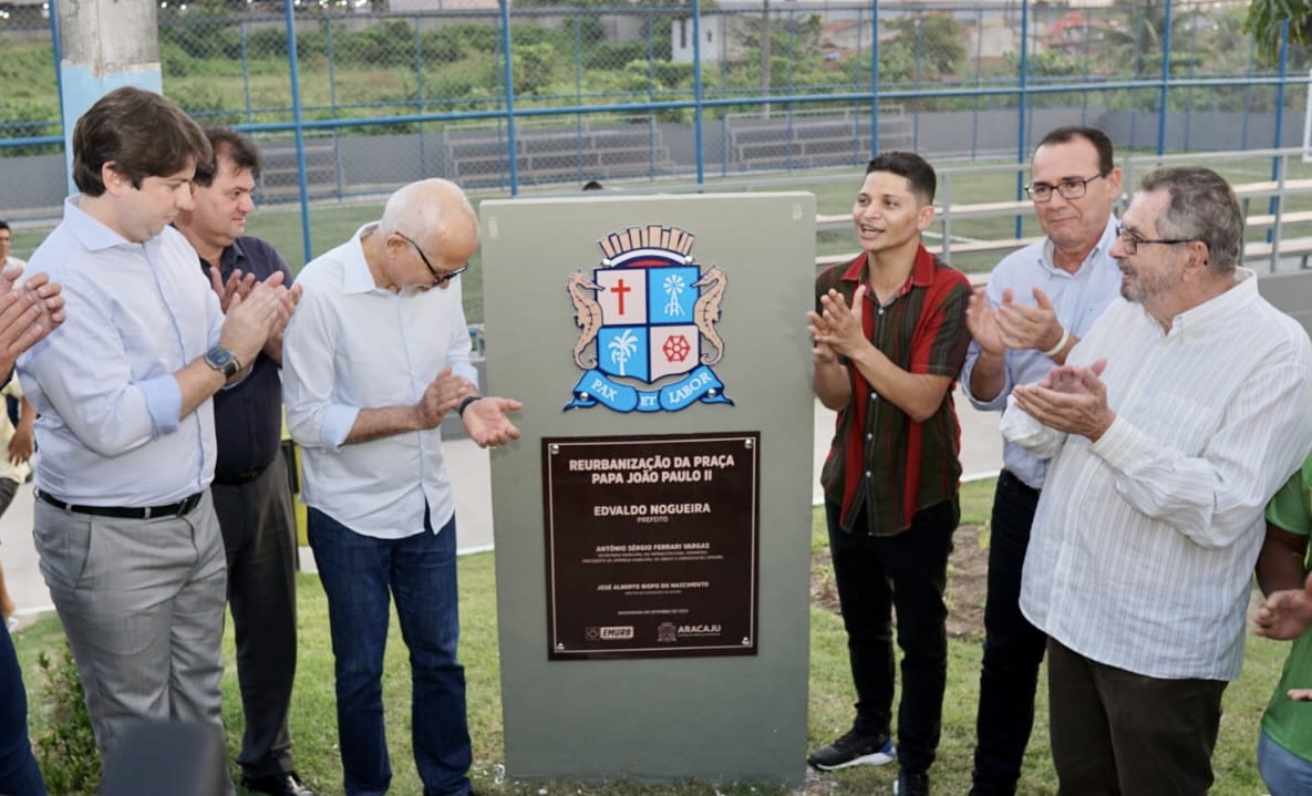 Após anos de luta, Soneca comemora entrega de praça reformada no bairro São Carlos