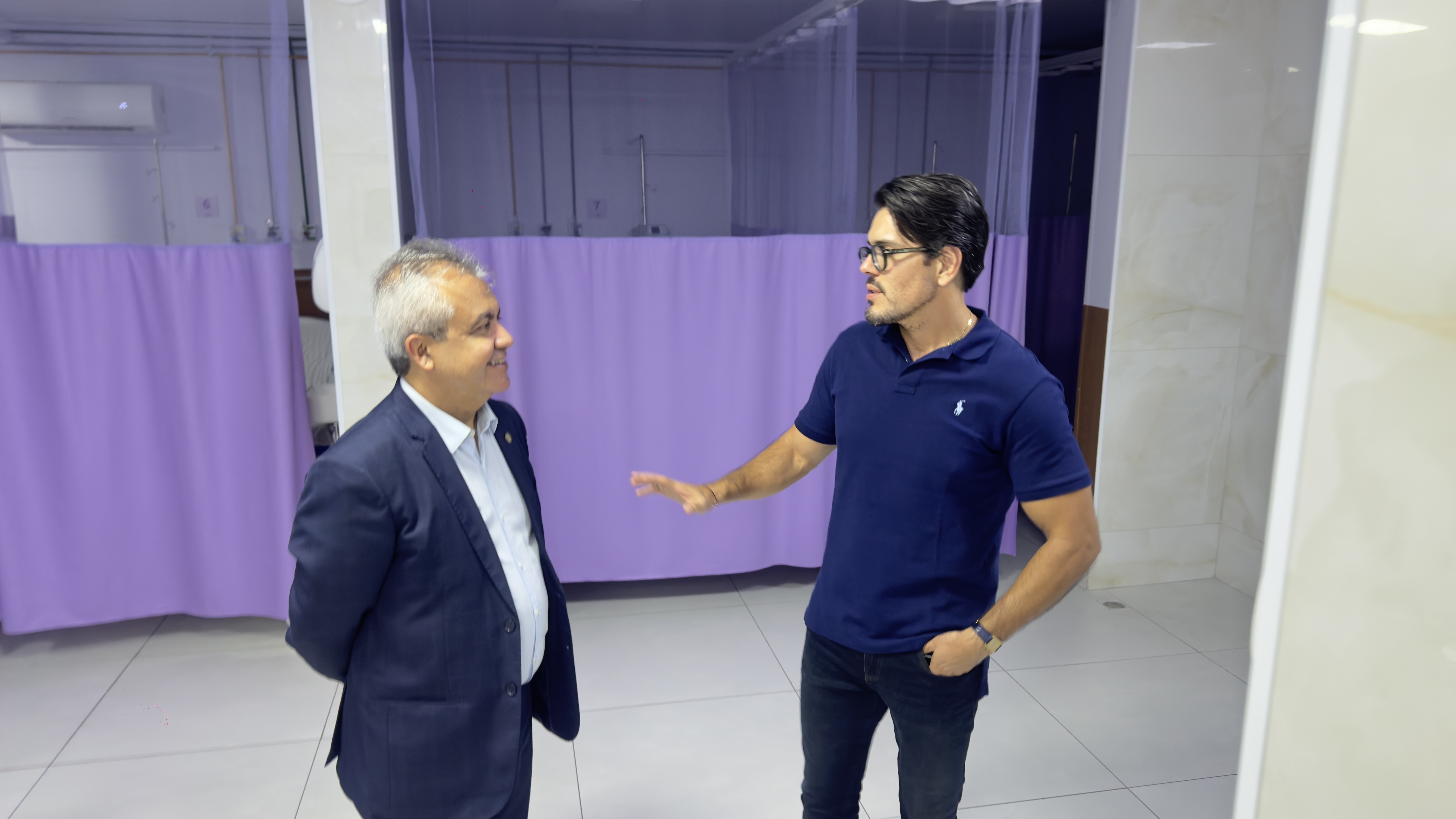 Após aporte de emendas do seu mandato , Elber visita hospital e maternidade Santa Isabel