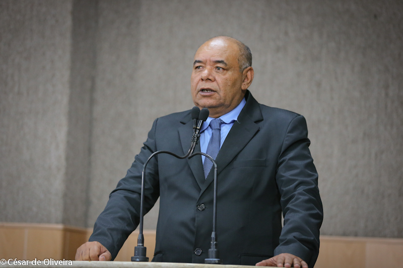 Após solicitação do vereador Seu Marcos, Emurb desobstrui esgotos no Olaria