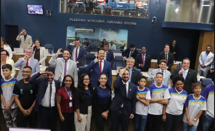 Aracaju dá exemplo de inclusão: Câmara Municipal recebe sinais em Libras e valoriza comunidade surda