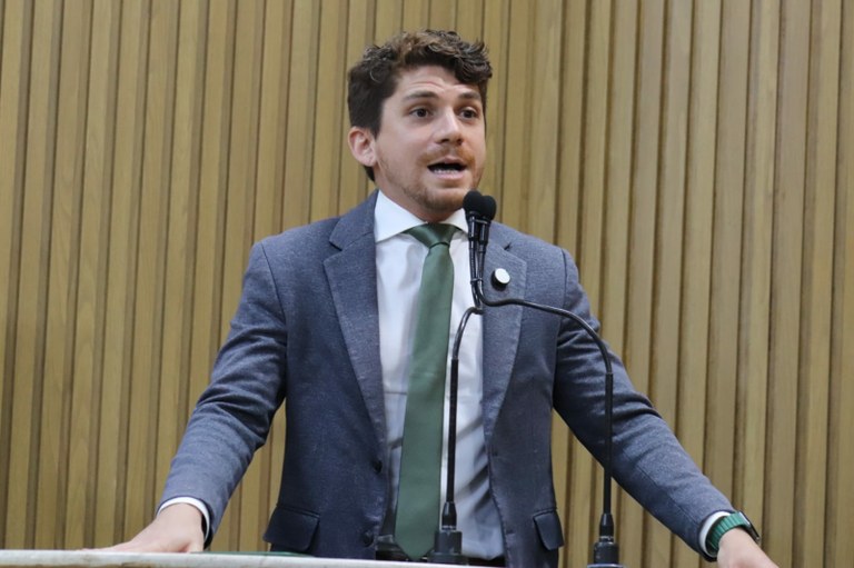 Aracaju precisa de políticas públicas para pessoas em situação de rua”, afirma Breno Garibalde