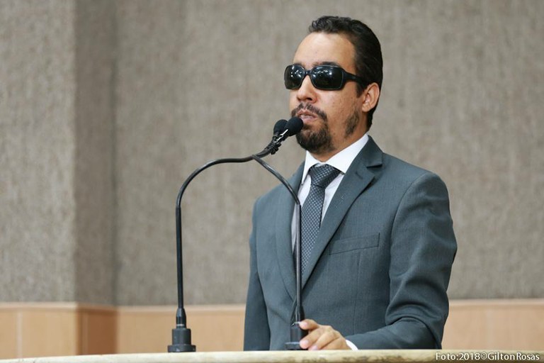 Aribé não concorda com o aumento da tarifa de ônibus de Aracaju