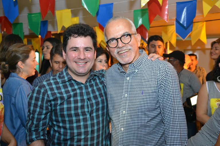 Armando Batalha Júnior prestigia última noite do Forró Caju 2019 