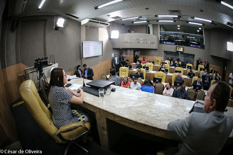 Audiência Pública: Secretária Waneska Barboza apresenta relatório quadrimestral na CMA