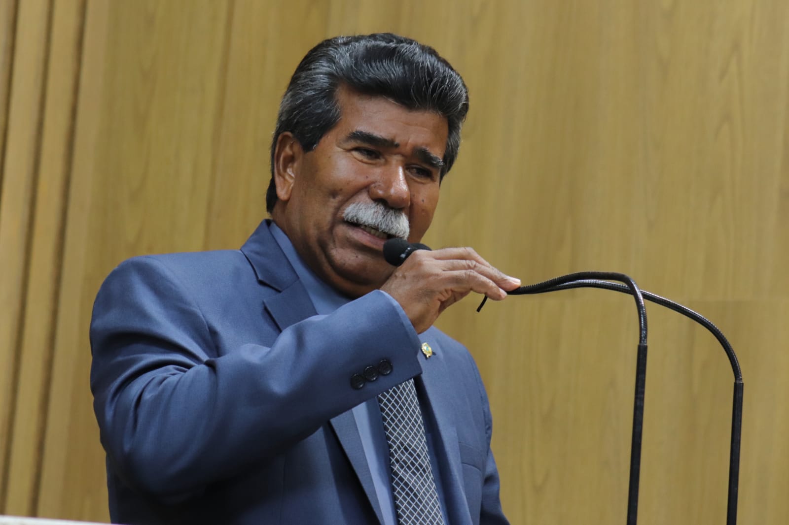 Autismo em Aracaju: Vereador Bigode cobra melhores condições para cuidadoras 