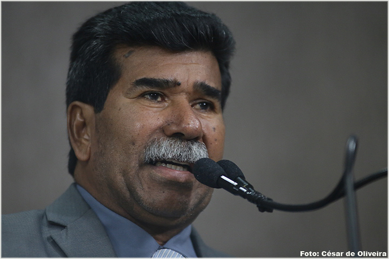 Bigode anuncia projeto de valorização aos artistas