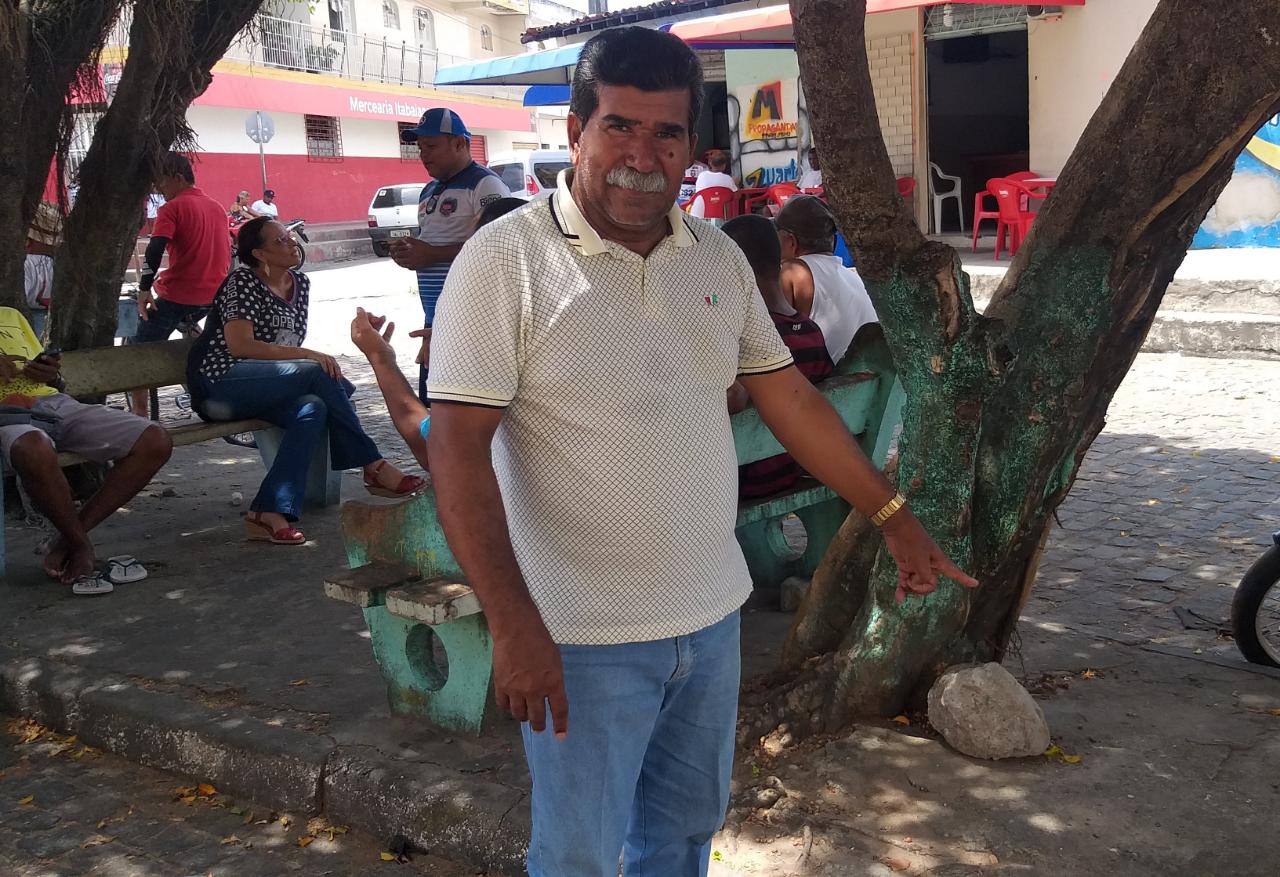 Bigode cobra melhorias para praças do São Conrado